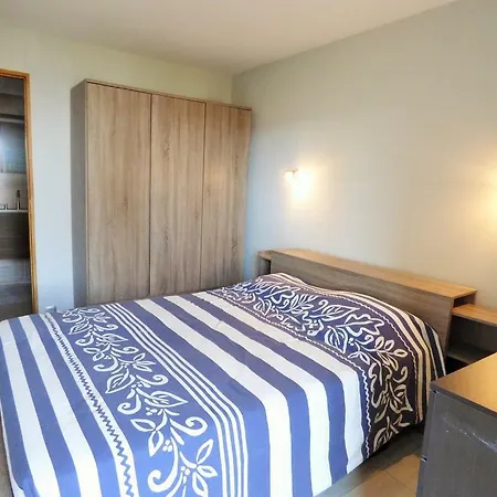 F2 Contemporain Refait A Neuf Avec Terrasse A 5 Minutes De La Apartment